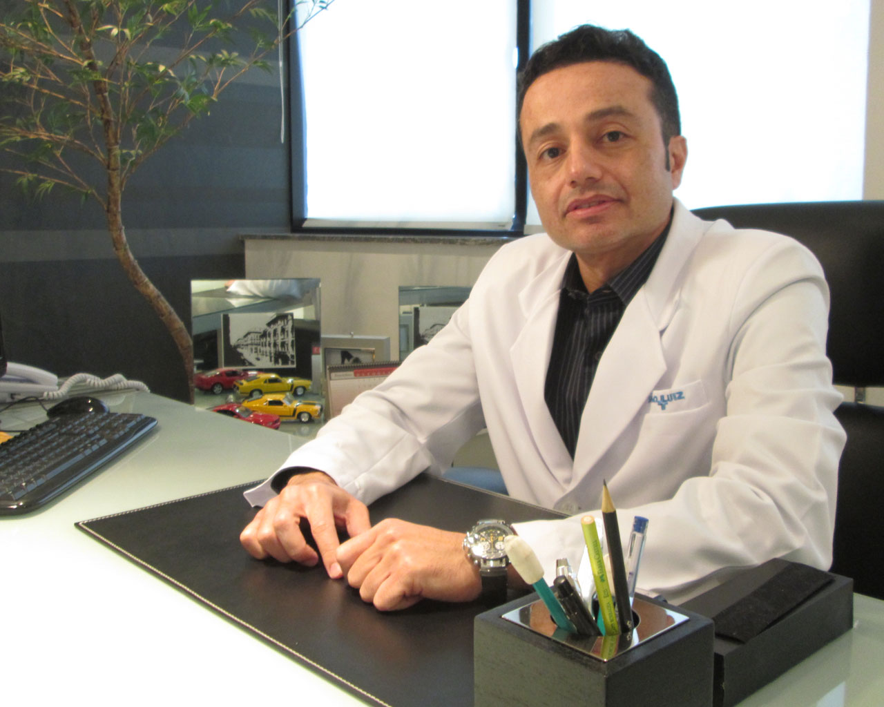 Dr. Marcelo Travassos